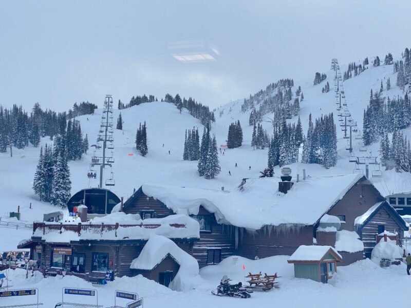 Sunshine Village, Banff. Image © PlanetSKI